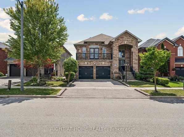 251 Sonoma Blvd, Vaughan, ON L4H 1R5