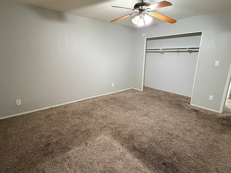 The Addison Apartment — Photo 12