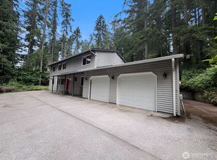 24404 SE Mirrormont Blvd, Issaquah, WA 98027