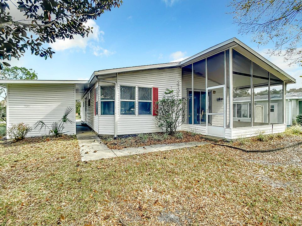 1st image of 41 Bluewater Lake Cir