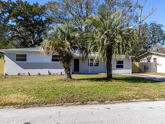 3rd image of 2634 E Arlex Dr