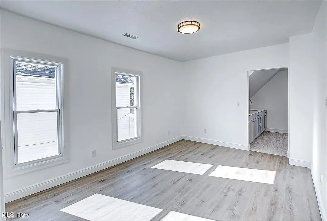 2 bed, $1,295 — Photo 3