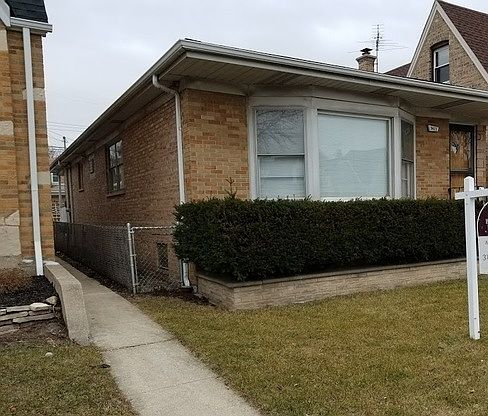 1st image of 3421 N Oak Park Ave