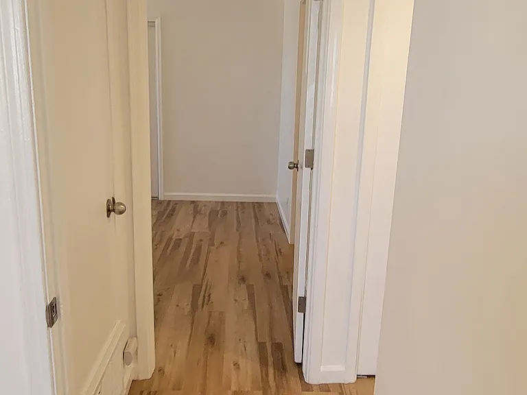 2524 Chelwood Park Blvd NE #C — Photo 13
