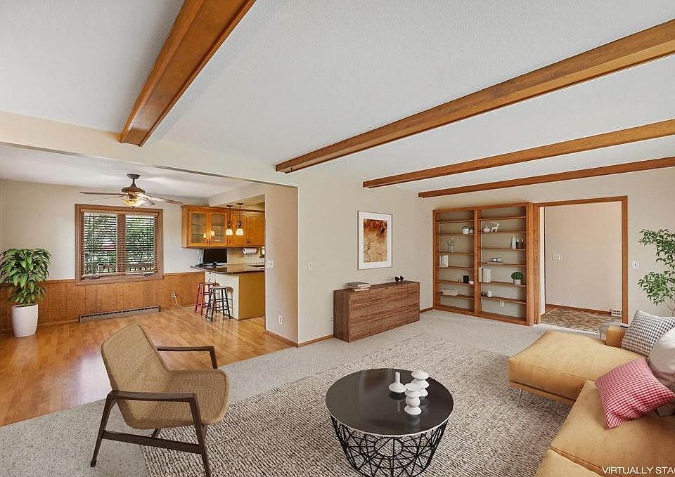 Upstairs living room