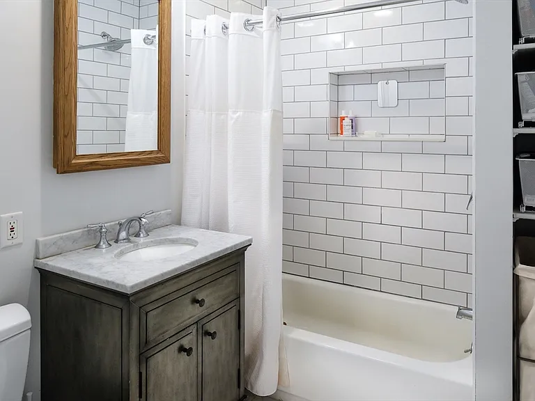 127 Cottage St #3 — Photo 9