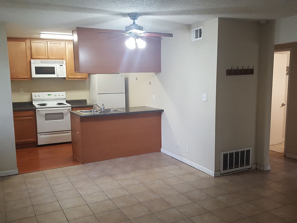 2nd image of 476 W Alamos Ave APT 1