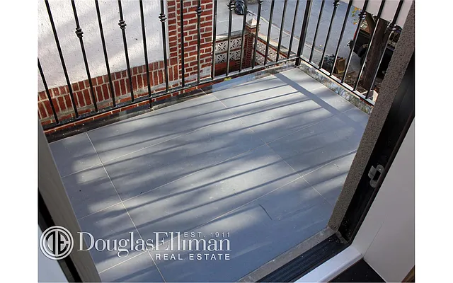 Rented by Douglas Elliman | media 39