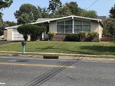 1st image of 649 Vaughn Ave