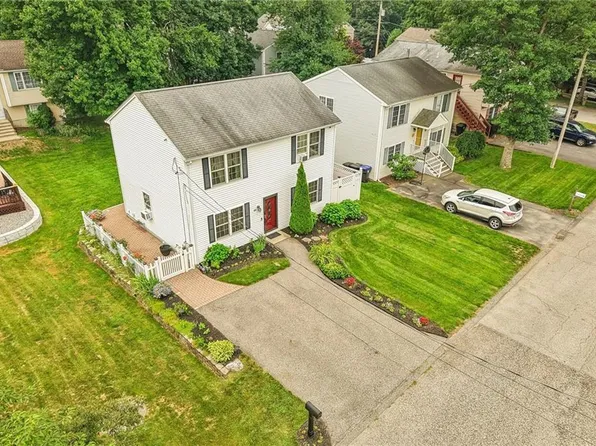 60 Sherman Ave, Cumberland, RI 02864
