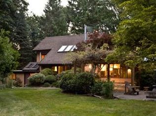 4015 Boardman Ct NW, Olympia, WA 98502