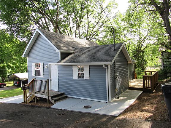 4th image of 2118 Donaldson St