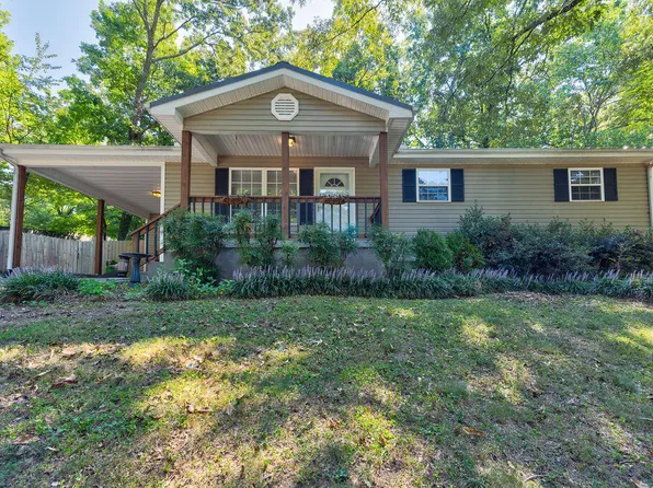 4040 Village Dr, Cohutta, GA 30710