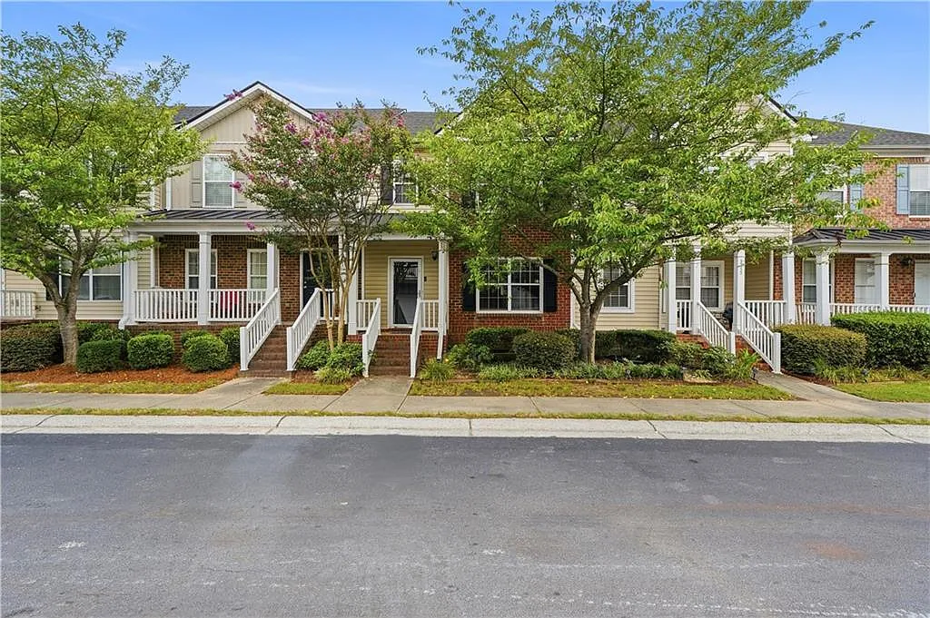 2 bed, 2.5 bath, 1678 sqft, $1,900 — Photo 1
