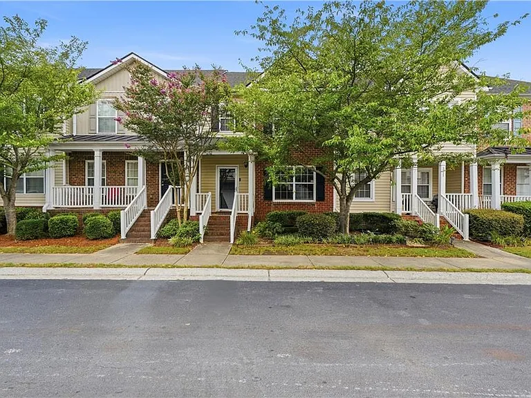 3353 Parc Dr SW — Photo 1