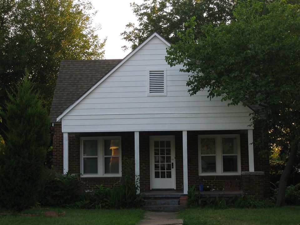 1st image of 808 S Knoxville Ave