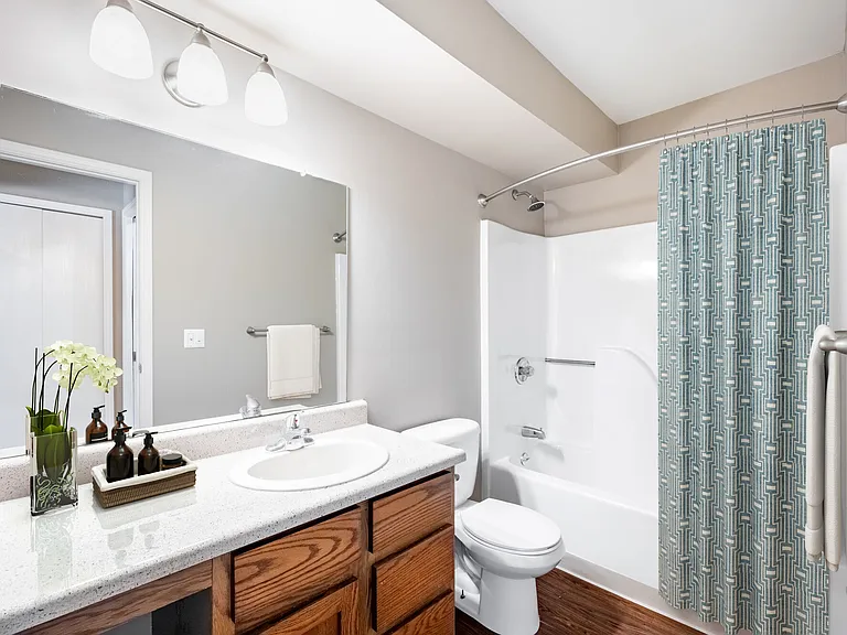 Georgetown Park Apartments — Photo 23