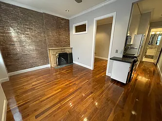 Rented by Nest Seekers International