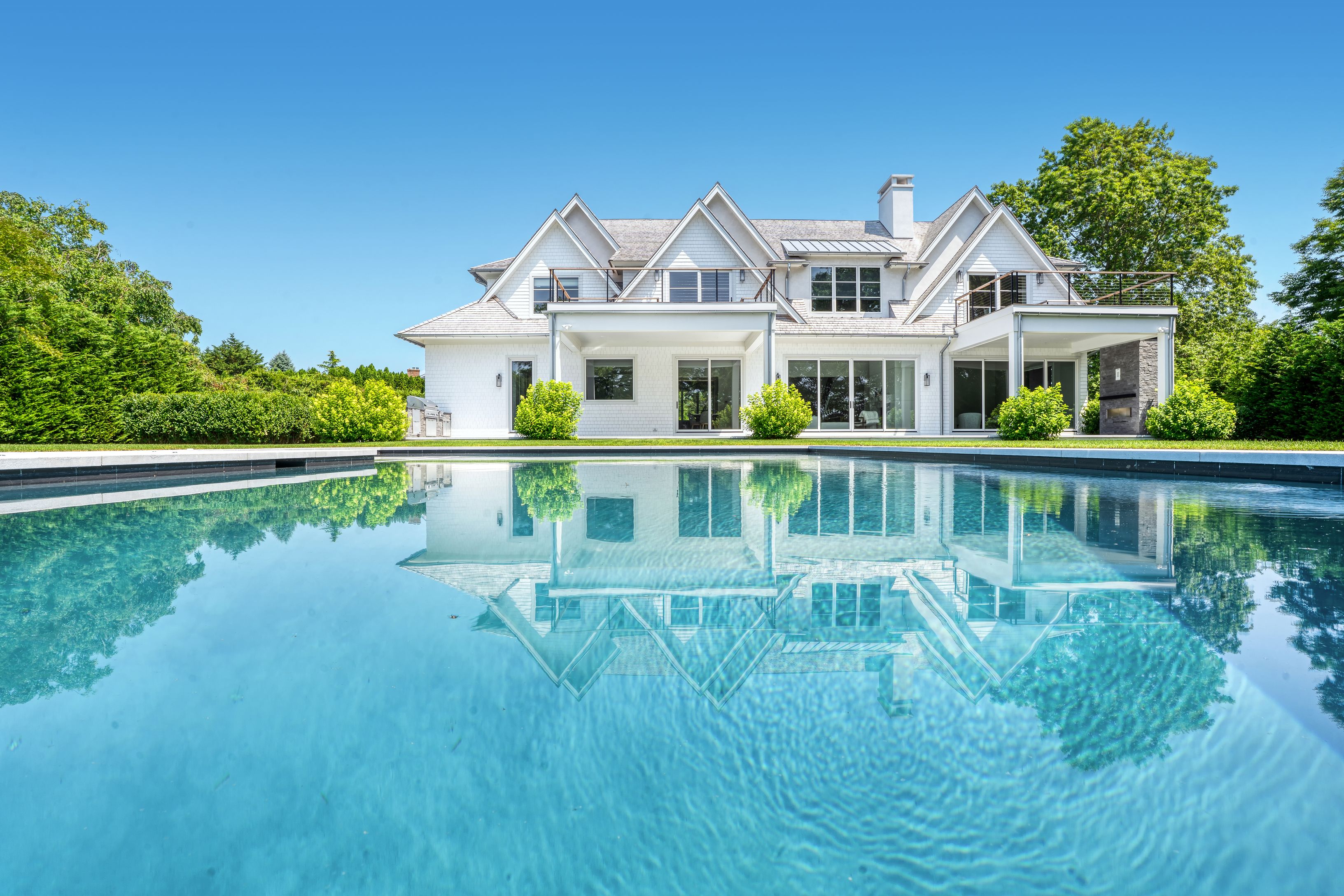 156 Summerfield Ln, Water Mill, NY 11976 Out East