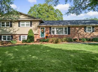 430 Lakeview Dr, Liberty, SC 29657