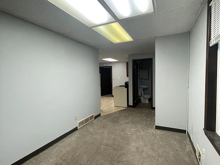 3195 S Park Ave #UM — Photo 5
