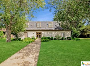 405 Pasadena Dr, Victoria, TX 77904