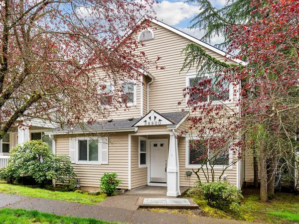 38800 Cascadia Village Dr, Sandy, OR 97055