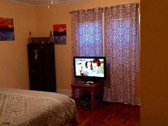 3rd image of 241 Stevens Ln