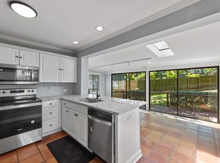 422 Hascall Rd NW, Atlanta, GA 30309