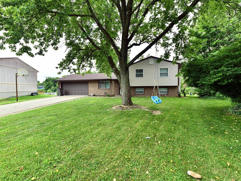 1st image of 3525 Valley Lake Dr