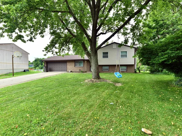 3525 Valley Lake Dr, Indianapolis, IN 46227