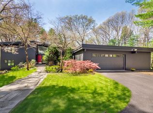 45 Winter St, Lincoln, MA 01773