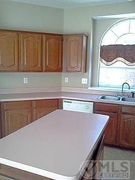 5th image of 105 Pullman Pl