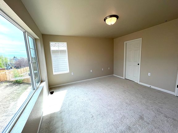 5th image of 2490 Andrew Dr