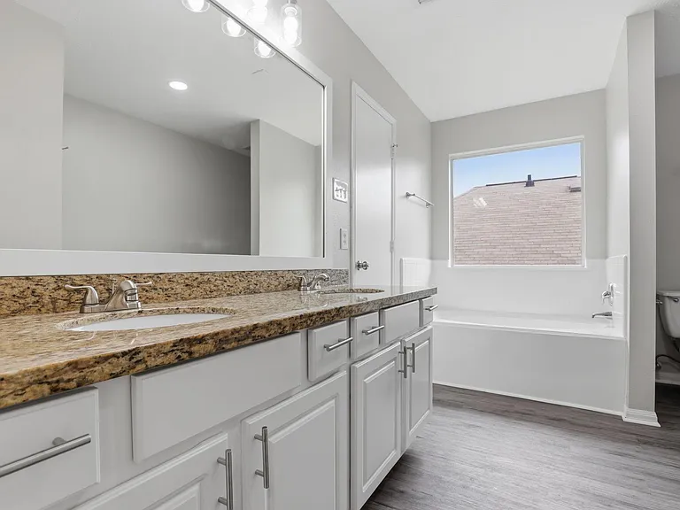 5727 Landon Creek Ln — Photo 13