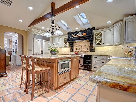 2nd image of 3021 E Los Cerillos Dr