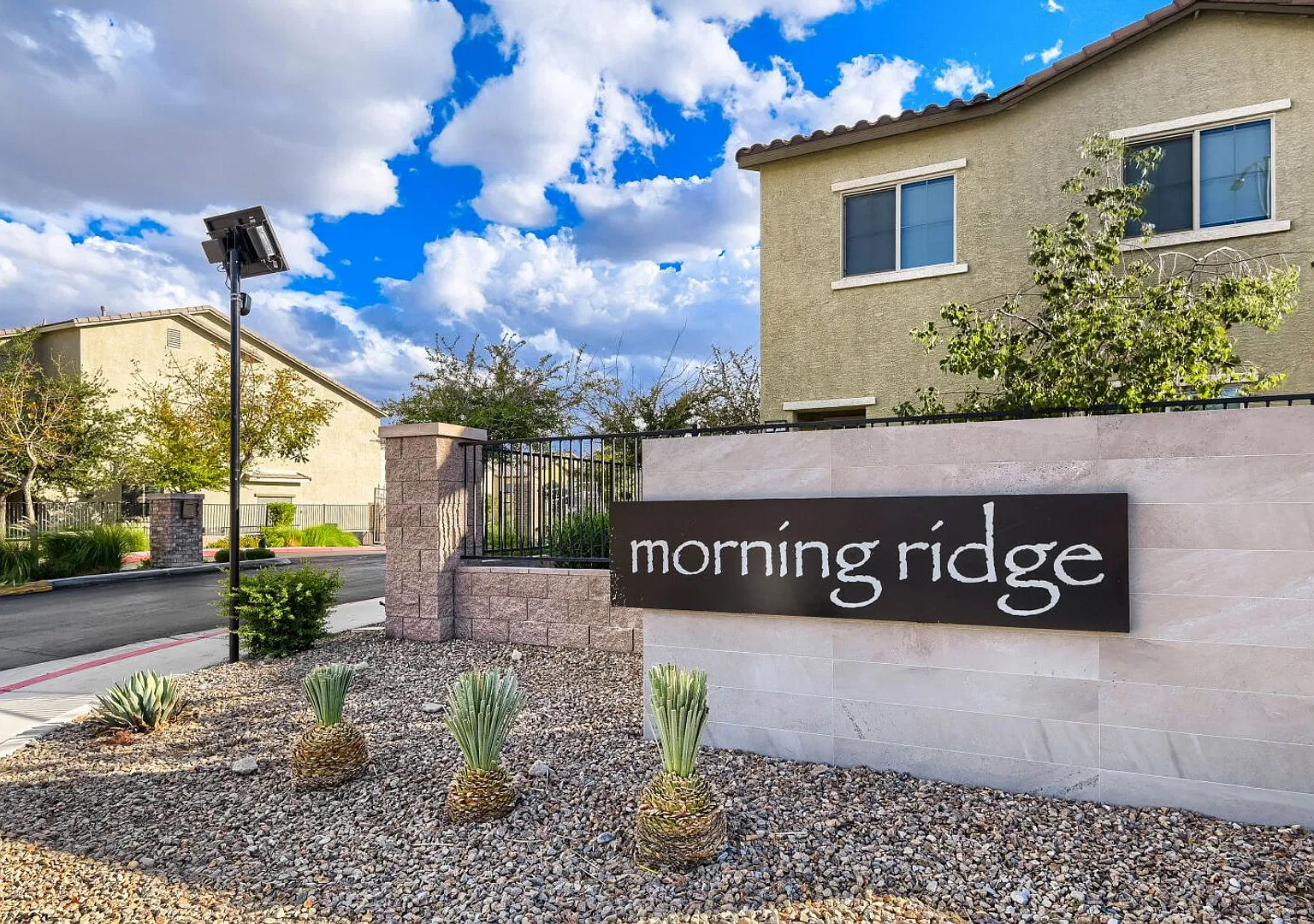 Gated 4-Bedroom Townhouse with Pool & Community Parks — Photo 2