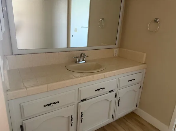 10609 Camino El Canon, Bakersfield, CA 93311