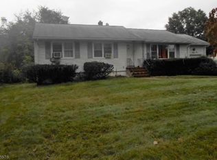 289 Edwards Rd, Parsippany, NJ 07054