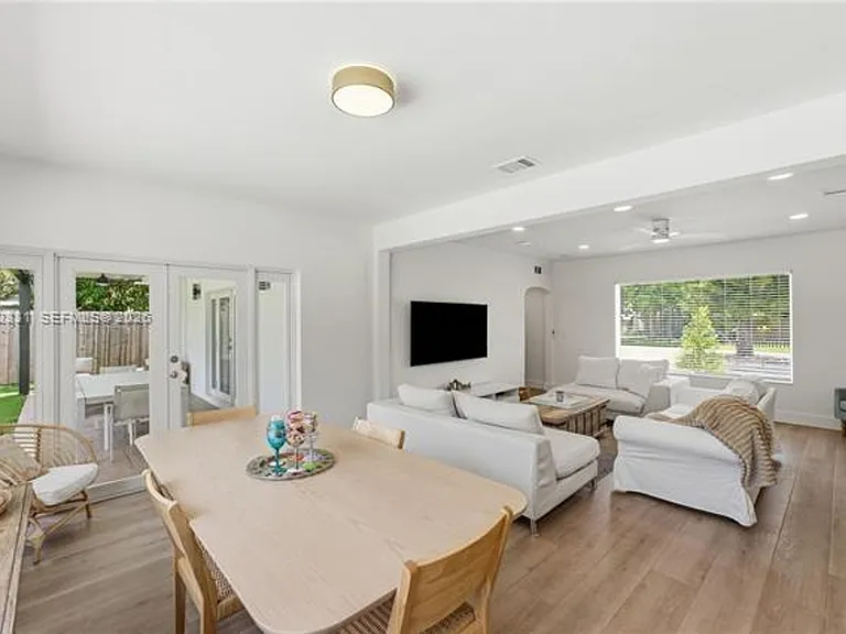 10801 Peachtree Dr #10801 — Photo 18