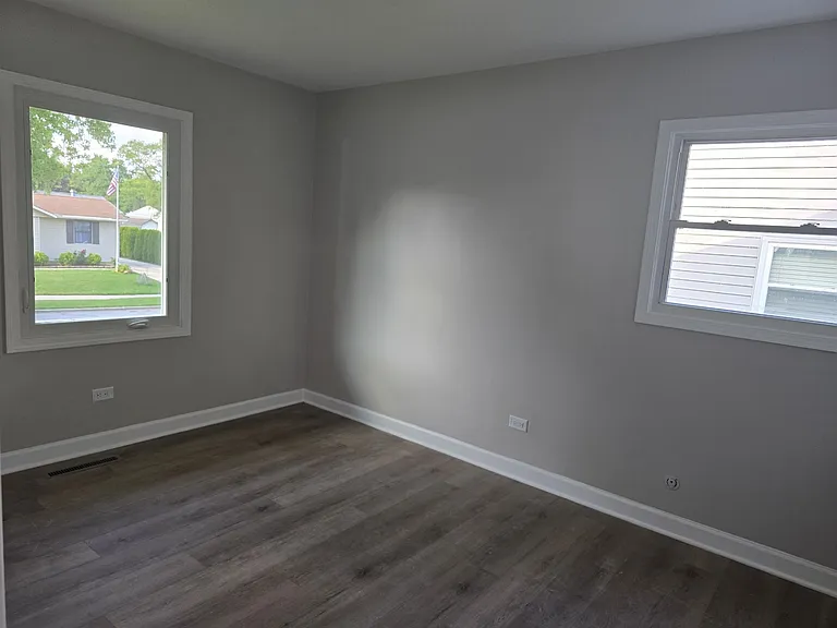 367 Mark Ave — Photo 8