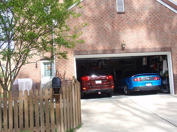 3rd image of 299 Herman Melville Ave