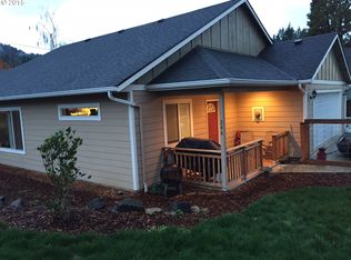 246 S 70th St, Springfield, OR 97478