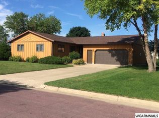 212 Baker Dr, Redwood Falls, MN 56283