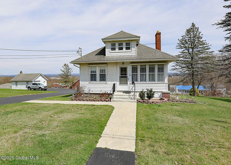 2nd image of 56 McCulloch Avenue