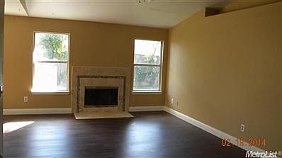 3rd image of 3436 Hawaii Ave