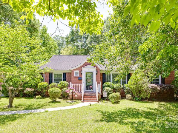 308 Gillsbrook Rd, Lancaster, SC 29720