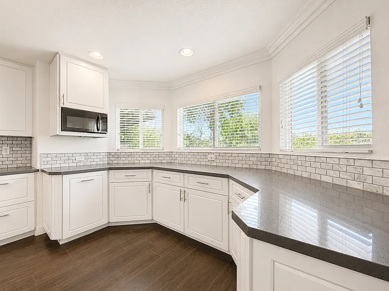 41371 Rue Jadot — Photo 11