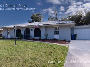 501 Rubens Dr, Nokomis, FL 34275