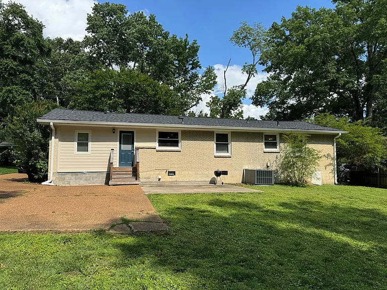 5015 Manuel Dr — Photo 28